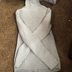 Grey ribbed turtleneck!